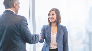 OVI/DUI defense lawyer in Cincinnati shaking client's hand